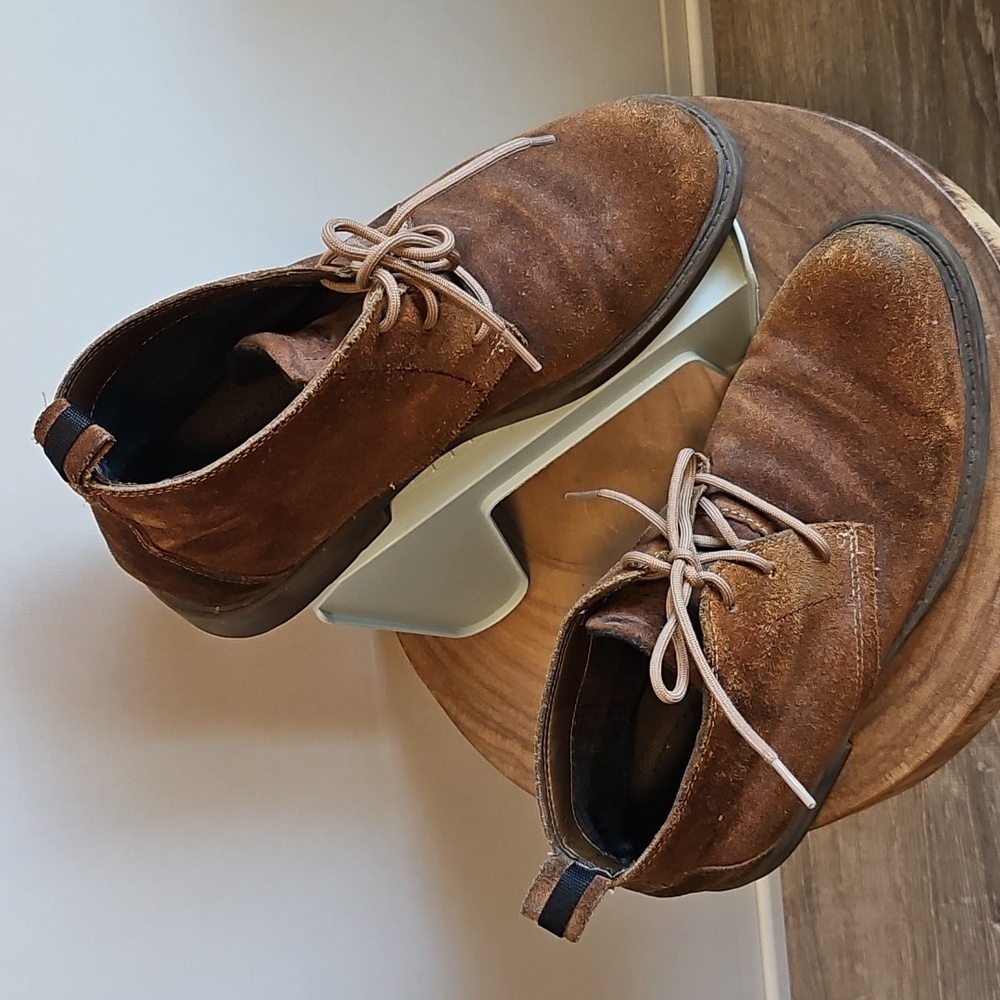 💛 Sketchers sz9.5 tan chukka boots